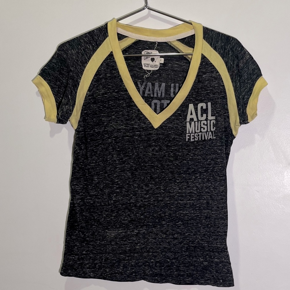 Camp Collection x ACL Vneck T